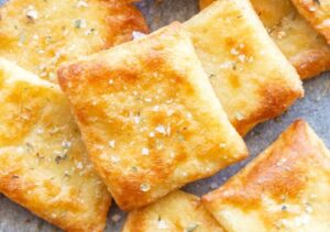how to make homemade cheese crackers